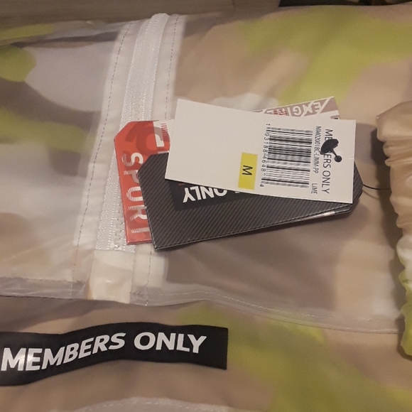 Sold...Members Only lime green camo jacket - Picture 4 of 5